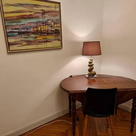 Superbe 4 Pieces 75 M Carres Pour 2 A 6 Personnes Centre Parking 3 Jours Minimum アパート ニース