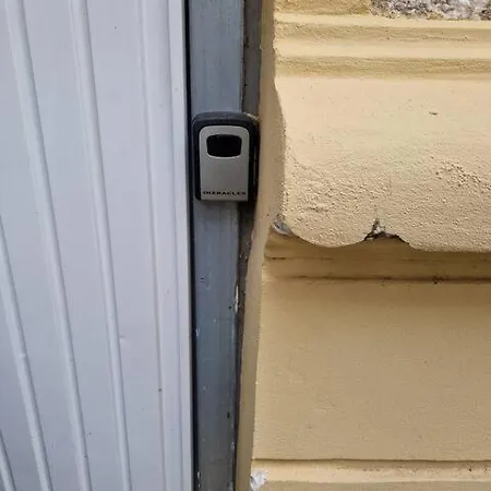 Superbe 4 Pieces 75 M Carres Pour 2 A 6 Personnes Centre Parking 3 Jours Minimum * ニース